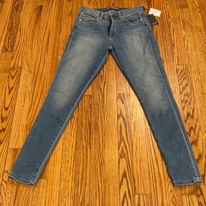 *BRAND NEW* Joe’s Jeans